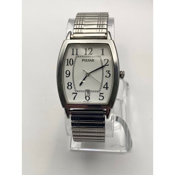 Pulsar Mens Womens Tank Watch 31mm New Battery Expandable Band Date WR - Picture 3 of 9